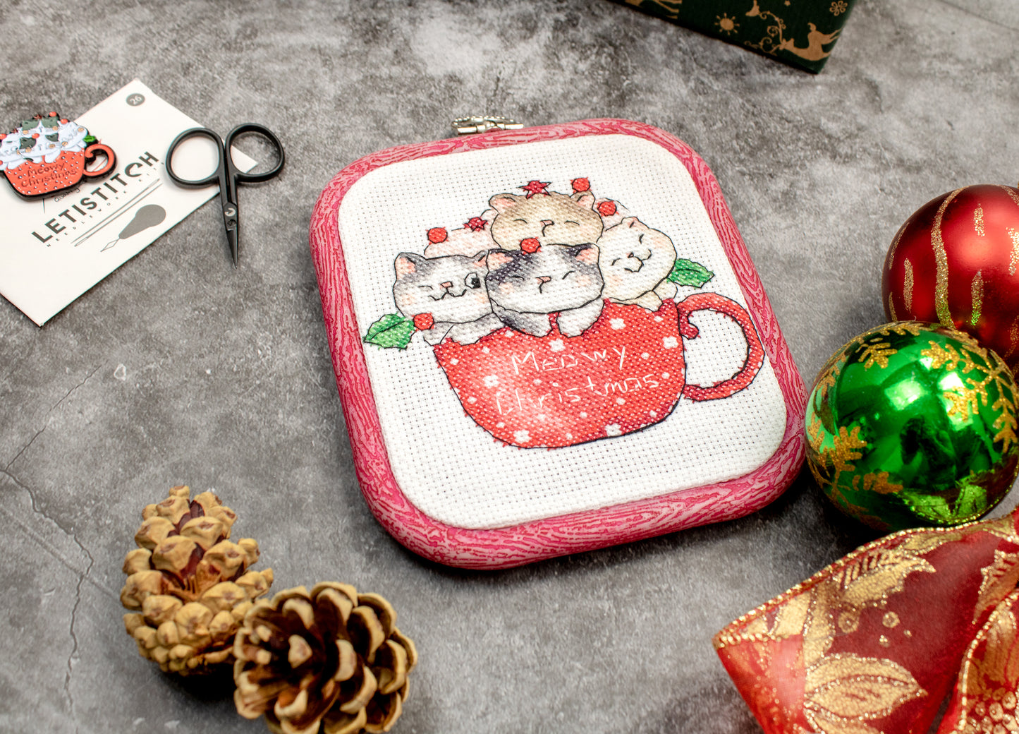 L8080 Meowy Christmas-with nurge hoop included