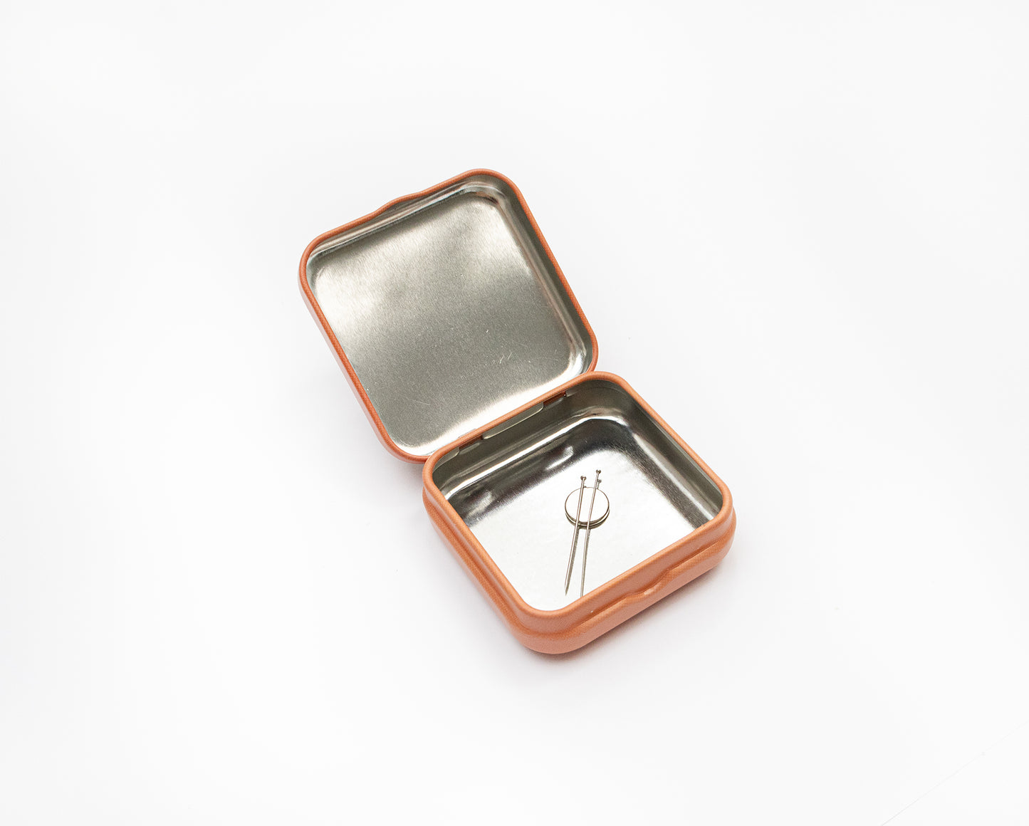 Tin Box for Needles – “Poppy Eyes” SKU 25640 🌺