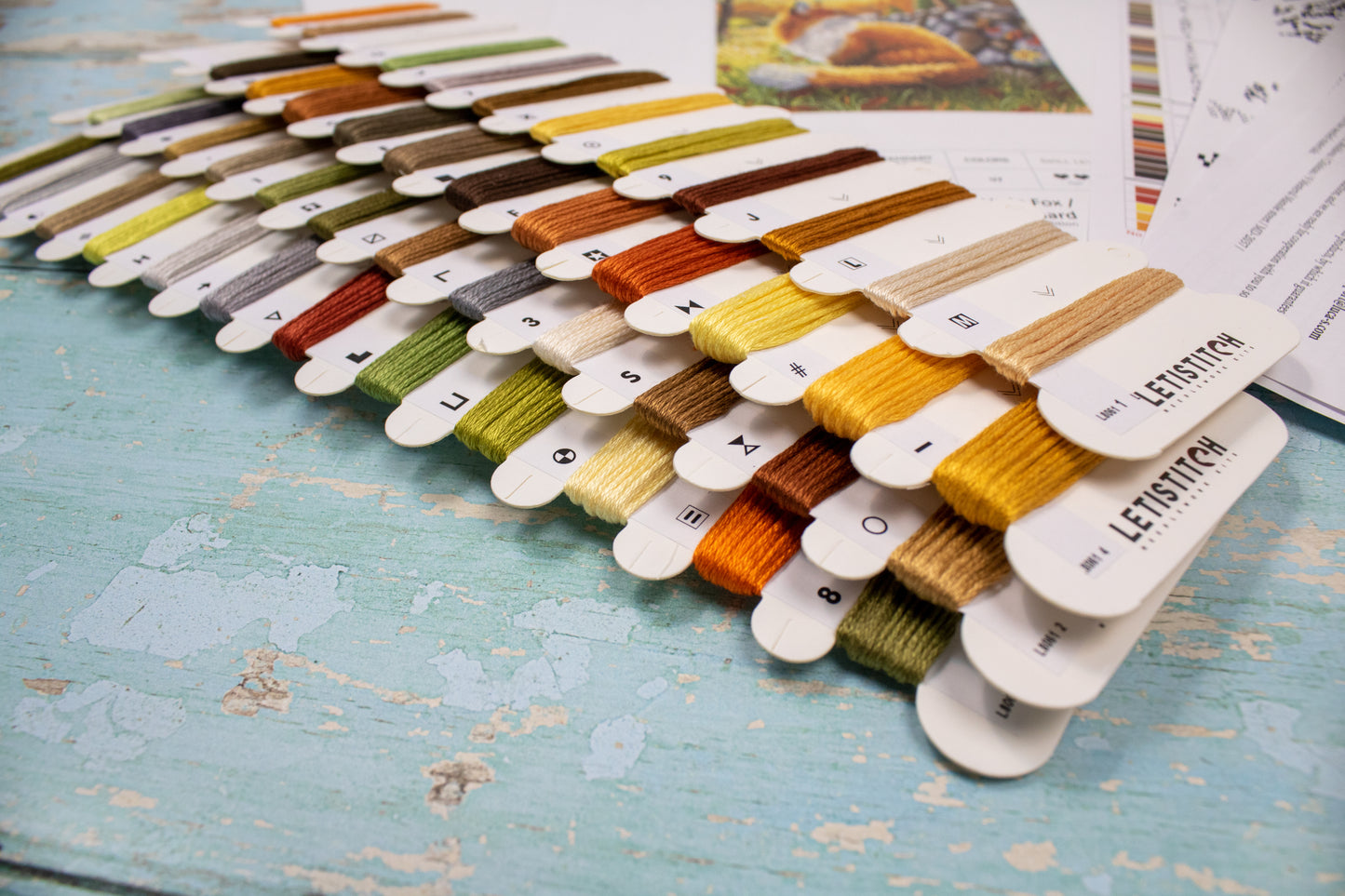 L8061 A Friend for Little Fox / Un ami pour le Petit Renard