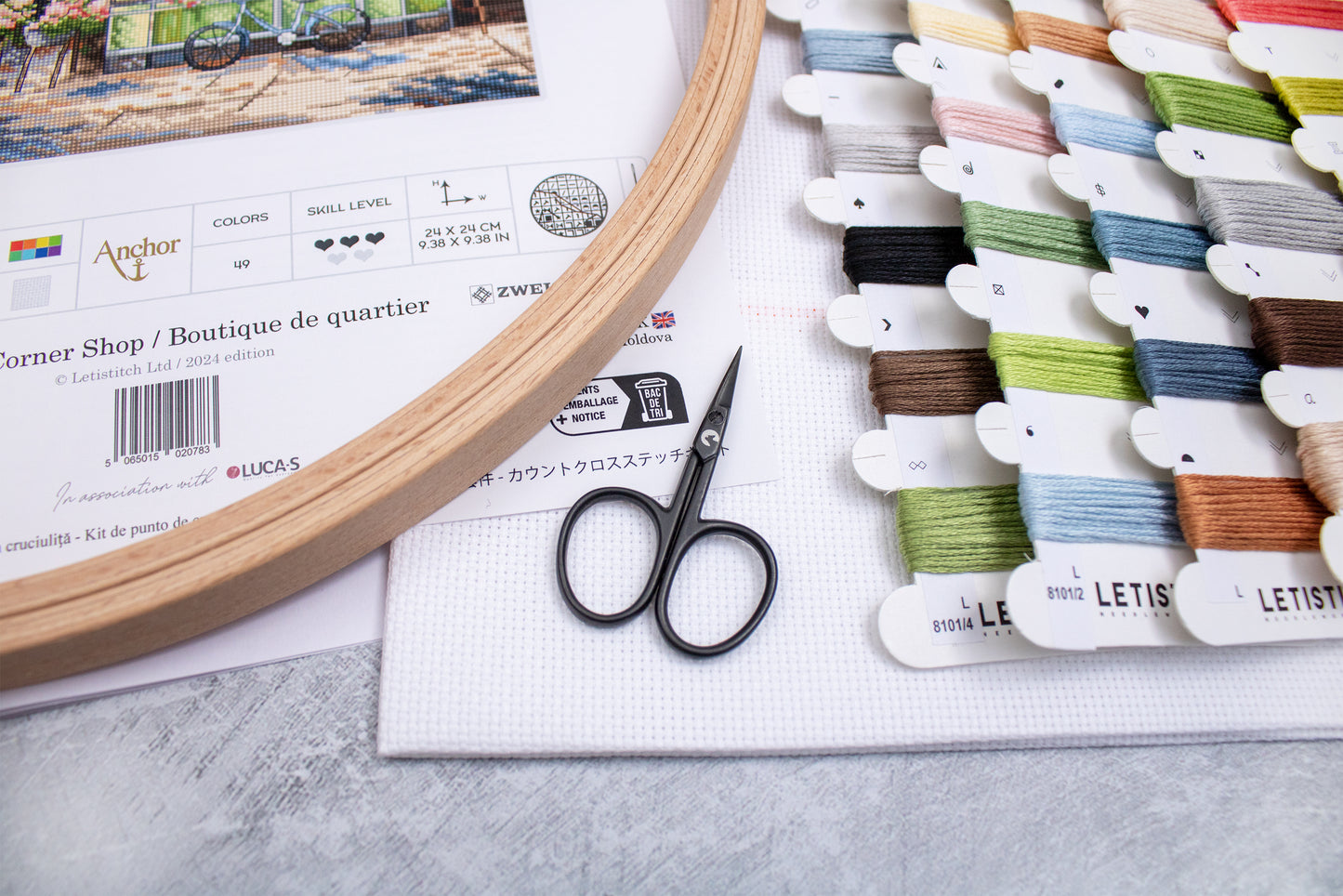 L8101 Corner Shop / Boutique de quartier