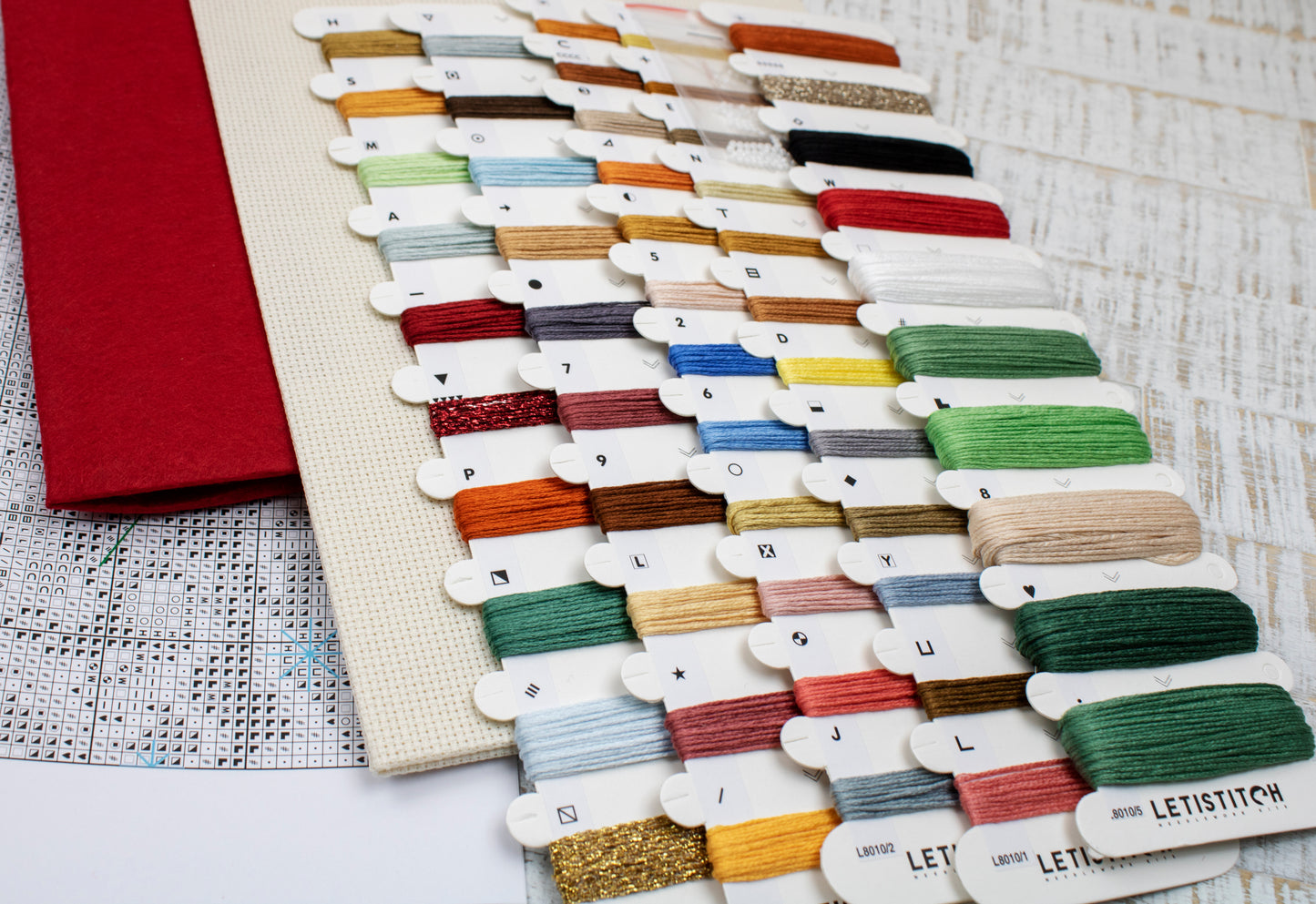 L8010 Cozy Christmas Stocking