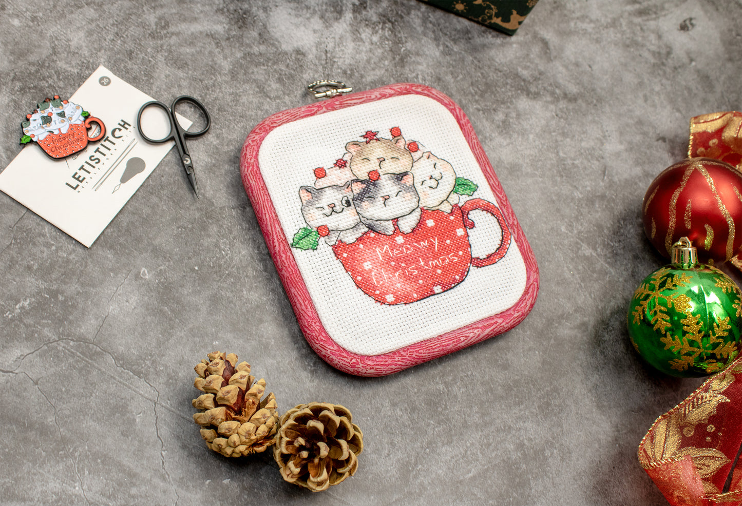 L8080 Meowy Christmas-with nurge hoop included
