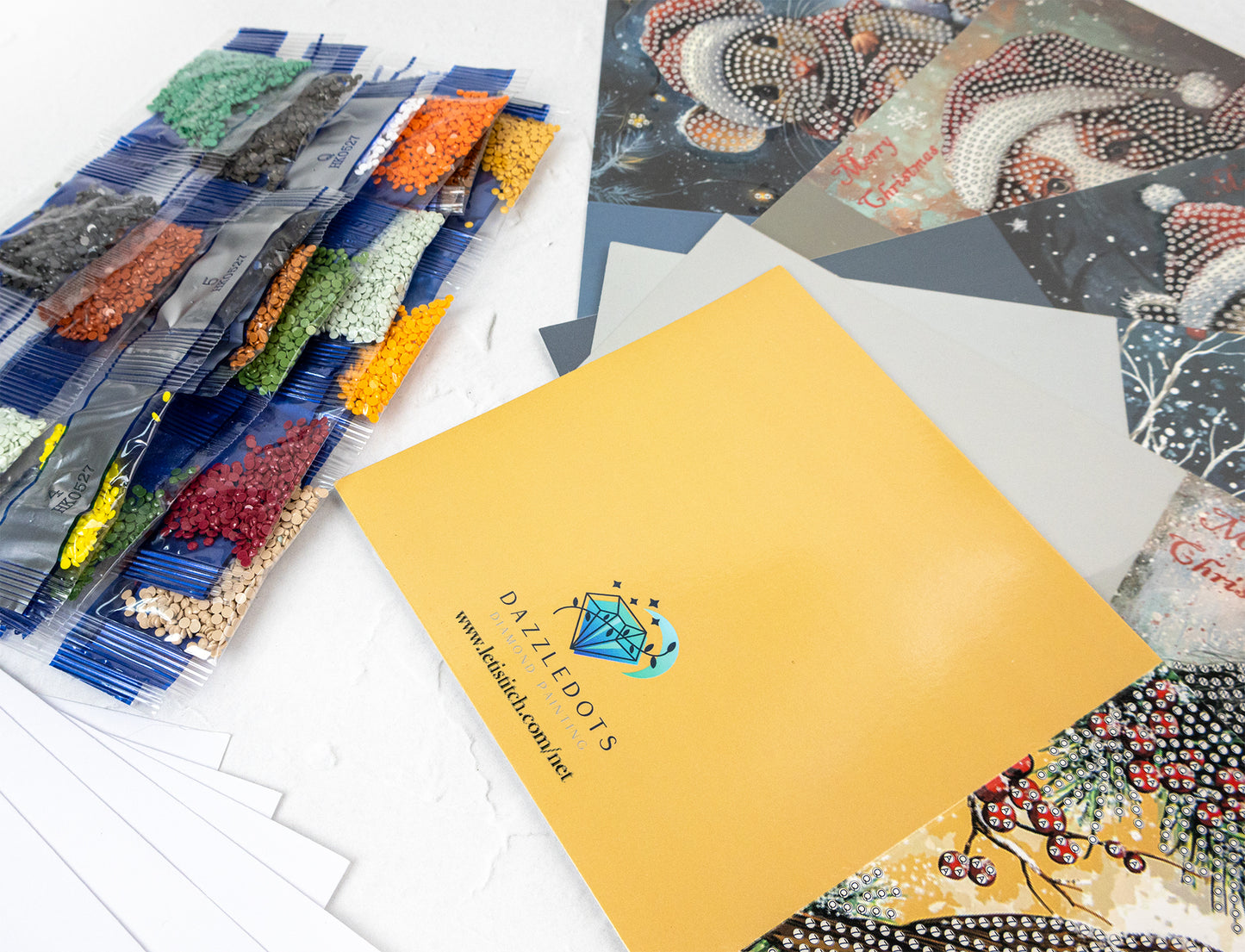 🎄 Jolly Little Friends – DIY Diamond Painting Christmas Card Kit (Kit of 6)