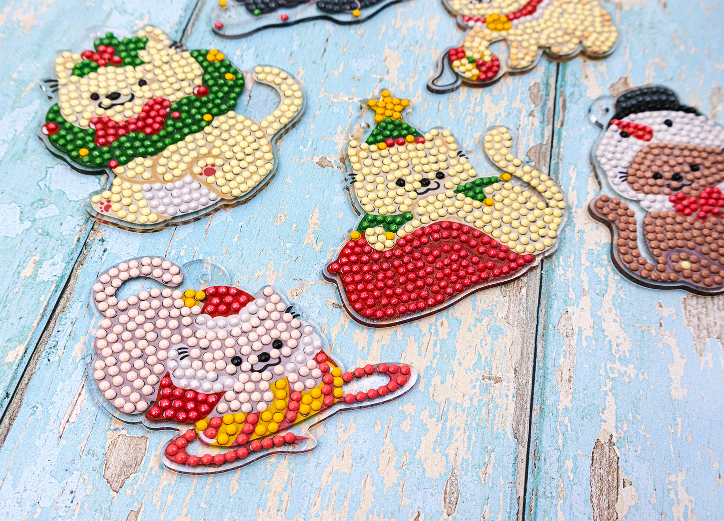 🎄🐱 Merry Meowmas – DIY Hanging Acrylic Charm Chains Kit (Kit of 6)