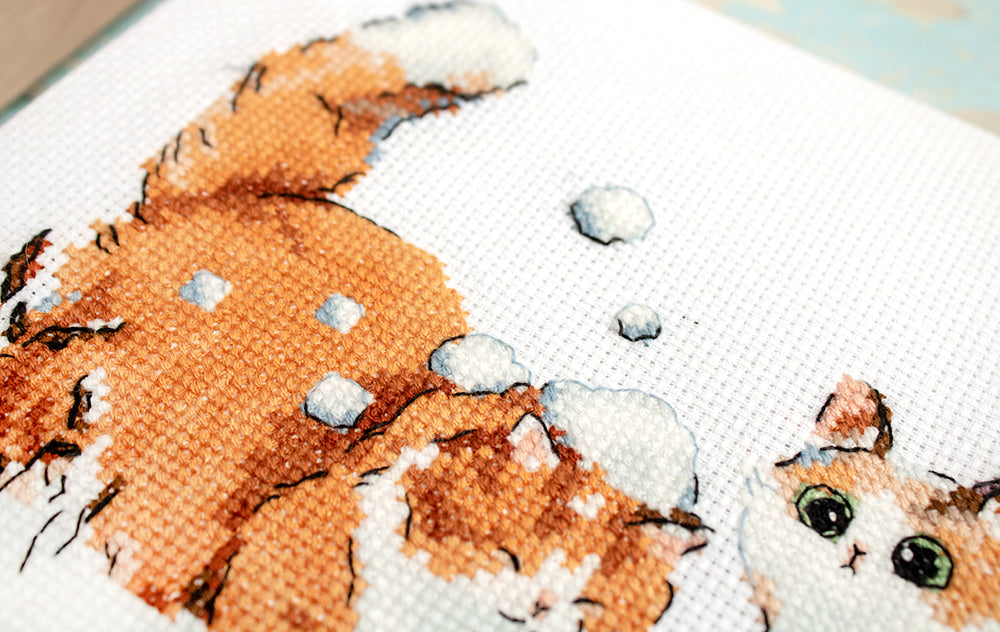L8813 Winter Kitties / Chatons d'hiver