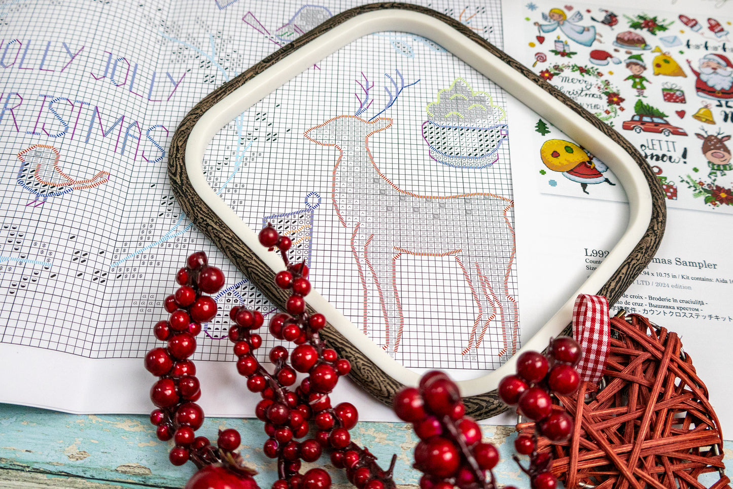 L9928 Christmas Sampler