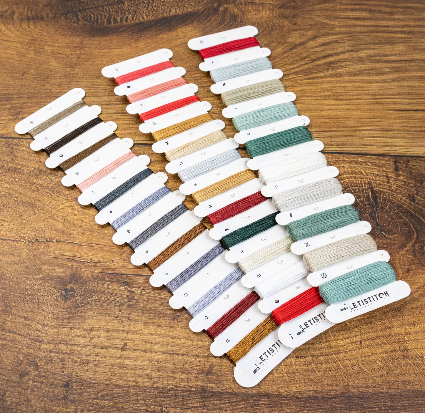 L9966 Christmas Naps