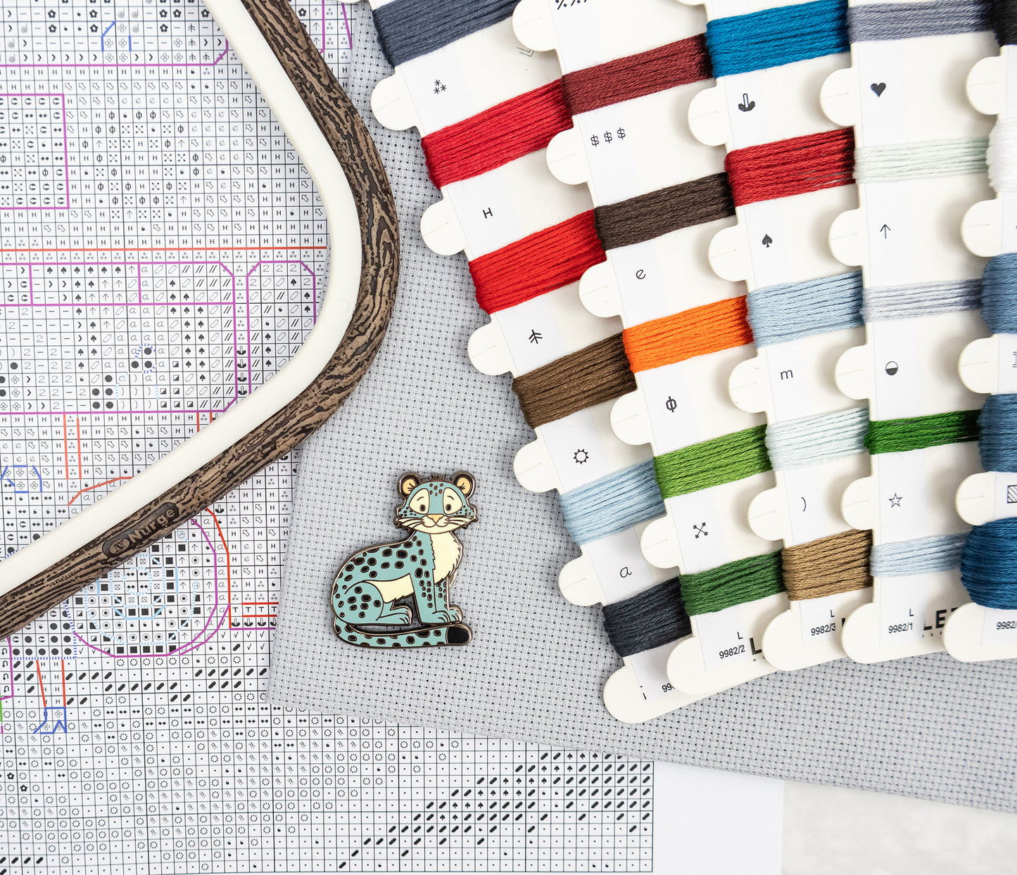 L9982 London Christmas Bus Cross Stitch Kit