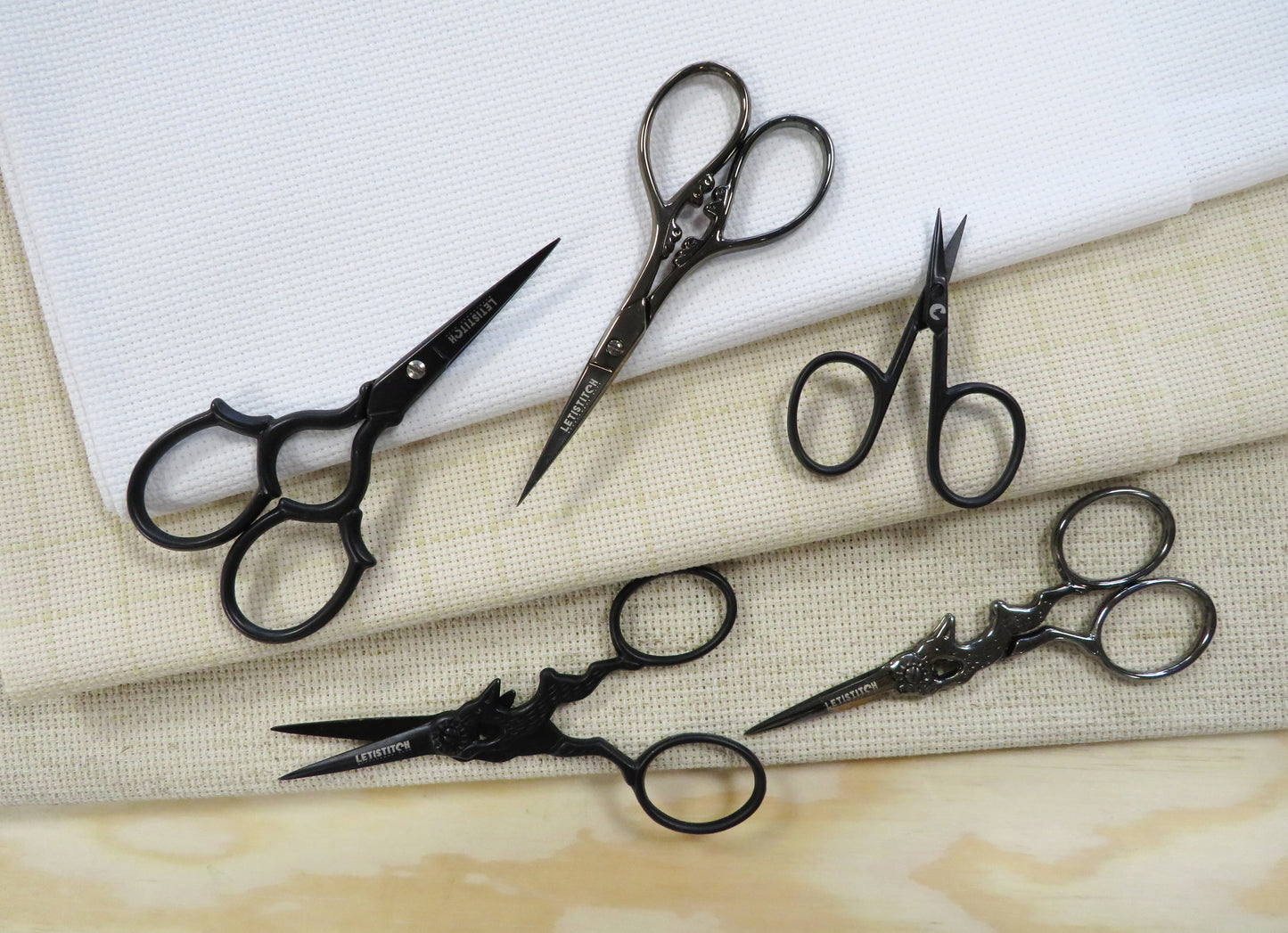 Letistitch Embroidery Scissors Rabbit "BLACK" 20035