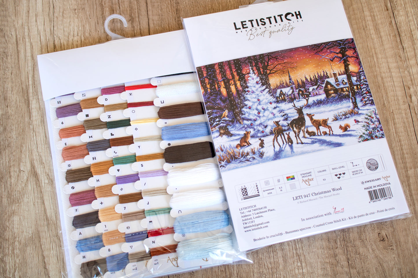 LETI 947 Christmas Wood