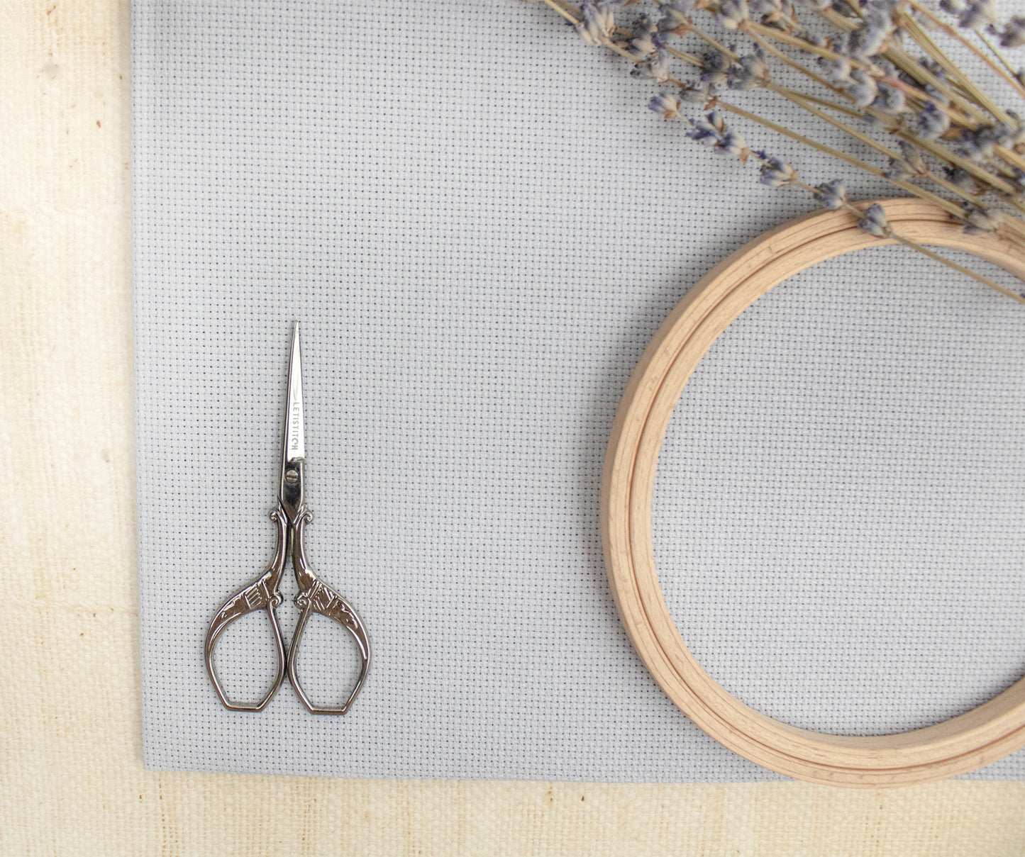 Letistitch Embroidery scissors Soft Touch 20424